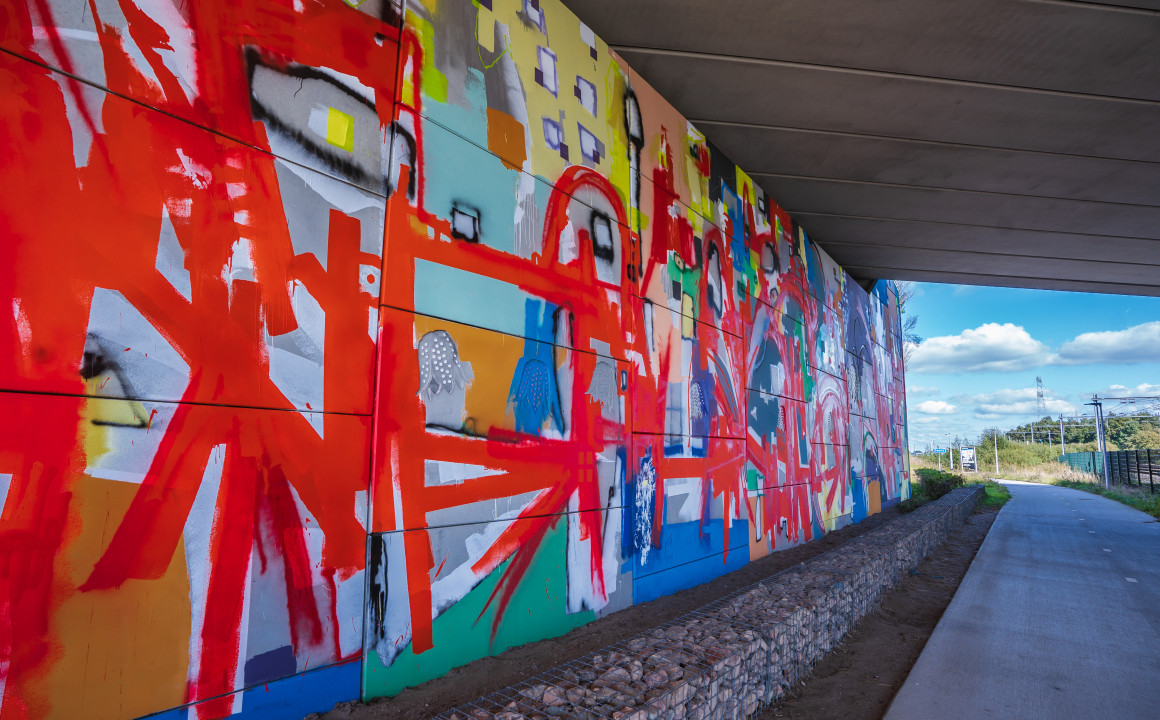 Museum Mural - Streetart door Kenneth Letsoin a.k.a. Naamloozz