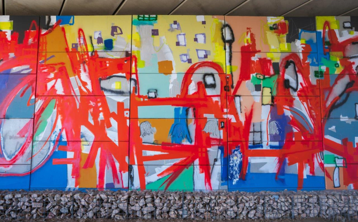 Museum Mural - Streetart door Kenneth Letsoin a.k.a. Naamloozz